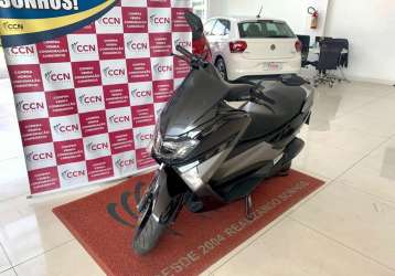 YAMAHA NMAX