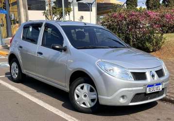 RENAULT SANDERO