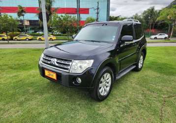 MITSUBISHI PAJERO FULL