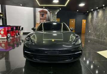 PORSCHE PANAMERA 4