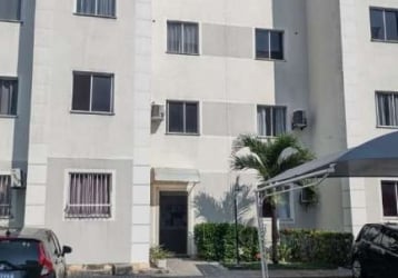 Apartamento com 2 quartos à venda, 68 m² por R$ 205.000 - Ce