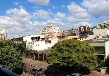 2 dormitórios, terraço privativo, 2 lances de escada, fica semi mobi