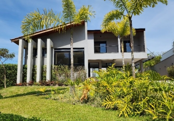 Casas com jardim à venda em Parque Ecoresidencial Fazenda