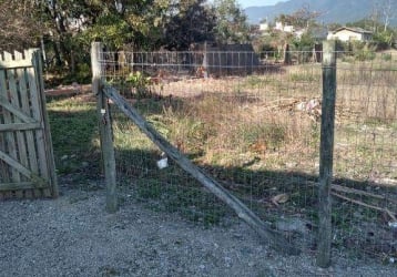 Terrenos à venda na Rua Benonivio João Martins em Palhoça