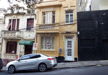 Casas com 2 quartos para alugar na Rua Max Breuel em Porto Alegre