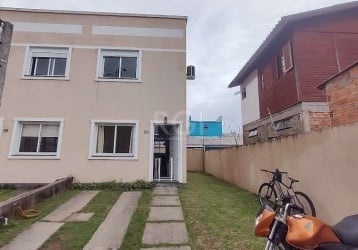 Casa 2 dorms e 70m² à venda - Beco Calábria, Lageado - Porto Alegre