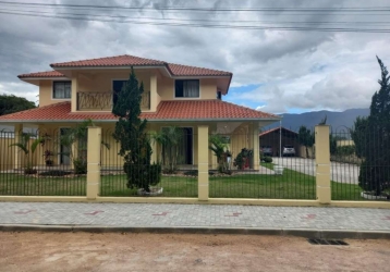 Casa com 4 dormitórios à venda, 240 m² por R$ 689.000,00 - N