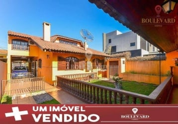 Casa com 3 dormitórios, 218 m² - venda por R$ 690.000,00 ou