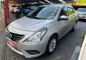 VERSA 1.6 16V FLEX SV 4P XTRONIC 2017 - NOVO HAMBURGO - Carros na