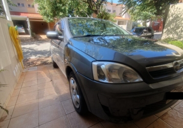 Corsa sedan Premium 1.4 2010 Motor - Uruguai automóveis