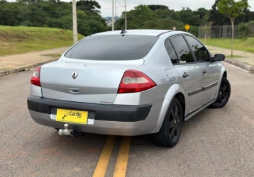 Renault Megane a partir de 2001 em Ponta Grossa - PR