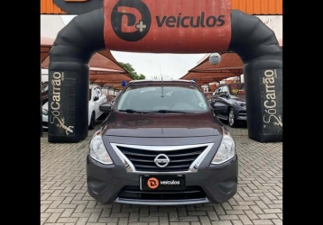 Nissan VERSA FLEX SL 1.6 16V 2014 em Paraná - SóCarrão