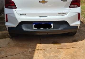 Onix RS é a versão “esportivada” do hatch
