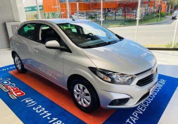 Chevrolet Onix 1.0mt Lt2018 em Curitiba