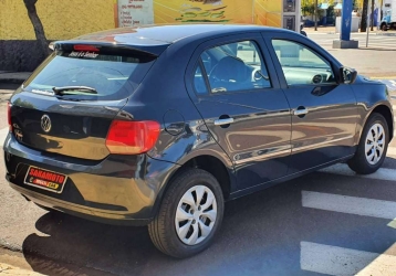 Comprar Hatch Volkswagen Gol 1.0 G4 City Vermelho 2014 em Botucatu-SP