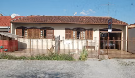 Casa à venda aceita financiamento bancário em São José dos Pinhais - PR