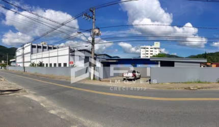 Barracão / Galpão / Depósito para alugar em Água Verde, Blumenau , 3806 m2 por R$ 45.000