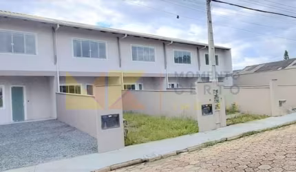 Casa com 3 quartos à venda na Rua Benedito Novo, 1819, Água Verde, Blumenau, 109 m2 por R$ 480.000