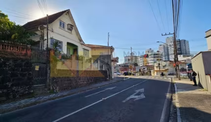 Casa com 3 quartos à venda na Rua São José, 635, Centro, Blumenau, 128 m2 por R$ 390.000
