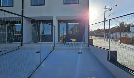 Casa com 2 dormitórios à venda, 55 m² por R$ 250.000,00 - Laranjal - São Gonçalo/RJ