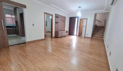 Casa com moveis planejados no Vila Romana