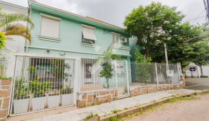 Casa com 3 quartos à venda na Rua Xavier Ferreira, 113, Moinhos de Vento, Porto Alegre por R$ 1.000.000