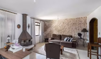 Casa com 3 quartos para alugar na Rua General Couto de Magalhães, 1797, São João, Porto Alegre por R$ 6.800