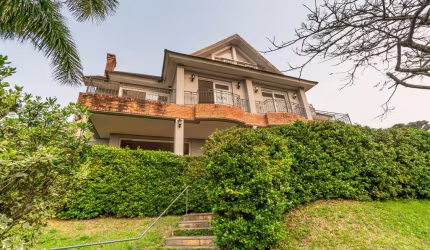 Casa com 4 quartos à venda na Rua Simão Bolívar, 384, Vila Conceição, Porto Alegre por R$ 3.800.000