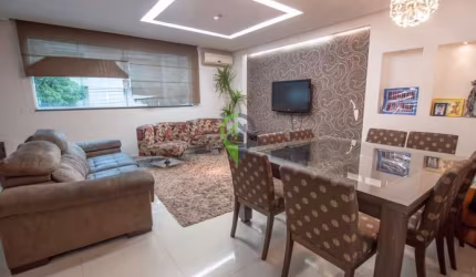 Casa sobreposta alta duplex com 4 quartos à venda no Campo Grande, em Santos.