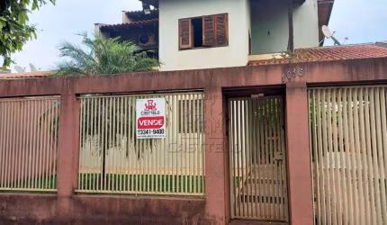 Sobrado à venda, 183 m² por R$ 700.000 - Industrial - Londrina/PR