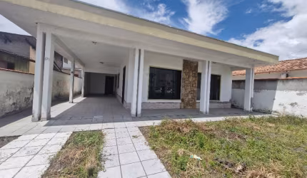 Casa a venda no centro de Navegantes SC