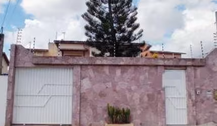 Casa em Baraúnas  -  Feira de Santana