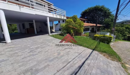Casa com 4 quartos à venda, 257m por  600.000 - Sape - Niterói/RJ