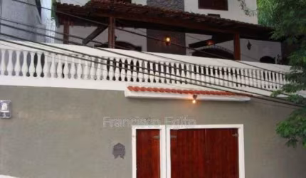 Casa com 3 quartos  à venda, 150 m² por R$ 485.000 - Santa Rosa - Niterói/RJ