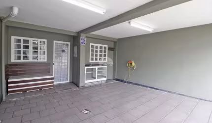 Casa com 3 quartos à venda na Rua Rio de Janeiro, 2291, Guaíra, Curitiba, 90 m2 por R$ 395.000