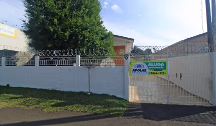 Casa com 3 quartos à venda na Rua Marechal Althayr Roszanniy, 1014, Capão Raso, Curitiba, 161 m2 por R$ 700.000