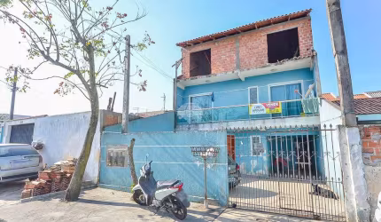 Casa com 3 quartos à venda na Rua Generoso do Nascimento Teixeira Filho, 303, Cajuru, Curitiba, 220 m2 por R$ 700.000