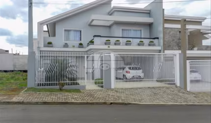 Casa com 3 quartos à venda na Rua São Paulo, 1830, Dos Estados, Guarapuava, 215 m2 por R$ 880.000
