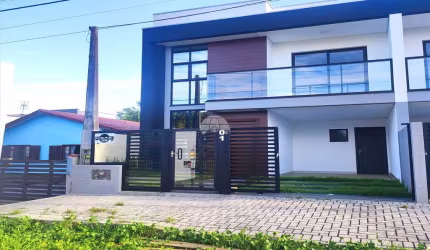 Casa com 4 quartos à venda na Rua 510 - Álamo, 217, Rainha do Mar, Itapoá, 151 m2 por R$ 981.500