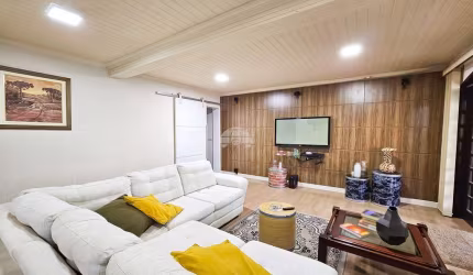 Casa com 3 quartos à venda na Rua José do Patrocínio, 36, Afonso Pena, São José dos Pinhais, 250 m2 por R$ 890.000