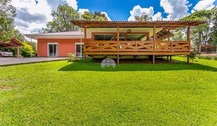 Chácara / sítio com 3 quartos à venda na Rua Manoel Silvério dos Santos, 870, Butiatuvinha, Curitiba, 232 m2 por R$ 3.700.000
