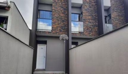 Casa em condomínio fechado com 2 quartos à venda na Rua Jorge Lacerda, 194, Floresta, Joinville, 61 m2 por R$ 340.000