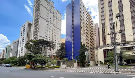 Apartamento com 3 quartos para alugar na Avenida Sete de Setembro, 5236, Batel, Curitiba, 163 m2 por R$ 3.100