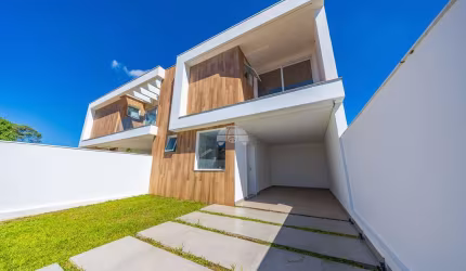 Casa com 3 quartos à venda na Rua Joanim Stroparo, 930, Vila Bancária, Campo Largo, 360 m2 por R$ 980.000