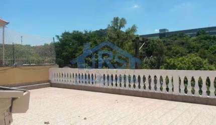 Sobrado com 4 dormitórios à venda, 232 m² por R$ 700.000,00 - Jardim das Flores - Osasco/SP