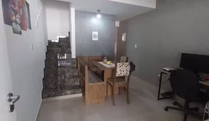 Sobrado com 2 dormitórios à venda, 90 m² por R$ 298.000,00 - Jardim São João - Jandira/SP