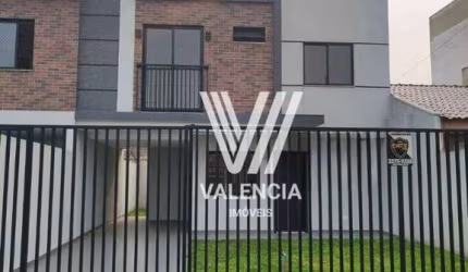 Sobrado de Rua | 3 Dorms | 131m² | 3 vagas | Parque das Fontes - SJP/PR