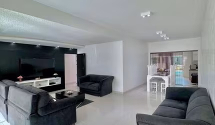 Casa Duplex à Venda em Renascença - 5 suítes - Espaço gourmet com Piscina
