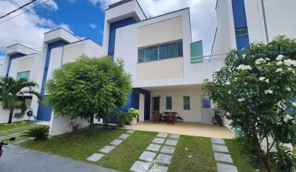 Casa Duplex a Venda em Cond. Bob Kennedy - 3 quartos - Nascente - Energia Solar