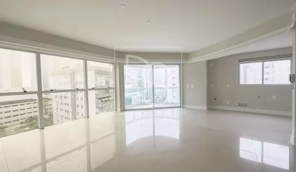Apartamento a venda no Edifício Villa Florence, 3 suítes, 3 vagas, em Balneário Camboriú